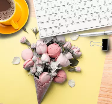 παγωτό χωνάκι σε κίτρινο φόντο floral χαλί ποντικιού - TenStickers