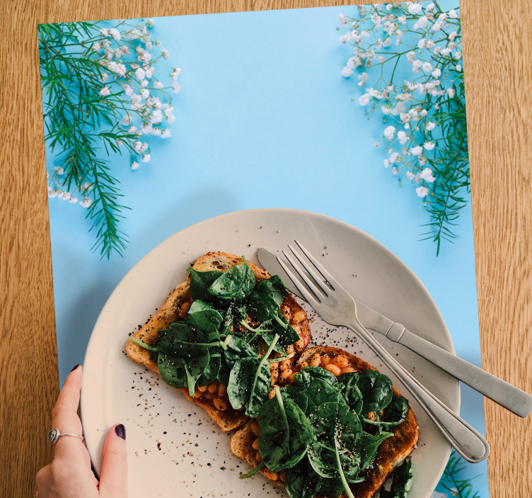 μπλε φόντο με πρωτότυπα λουλούδια - TenStickers