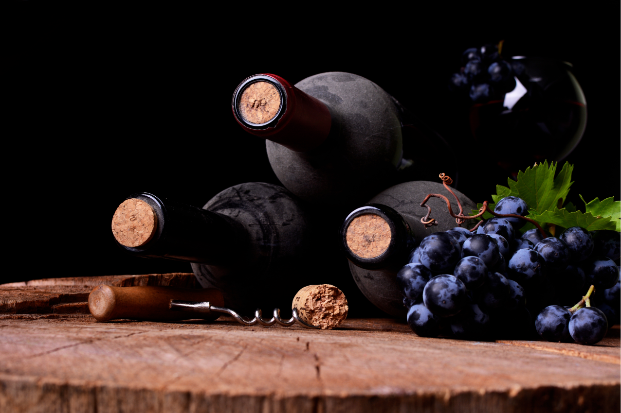 Πρωτότυπο σουπλά σταφύλια και μπουκάλια κρασιού - TenStickers