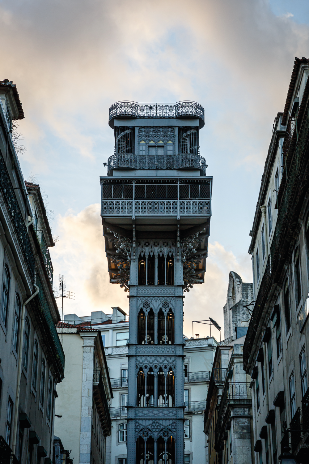 Αφίσα για το σαλόνι ανυψωτήρας Λισαβόνας - TenStickers