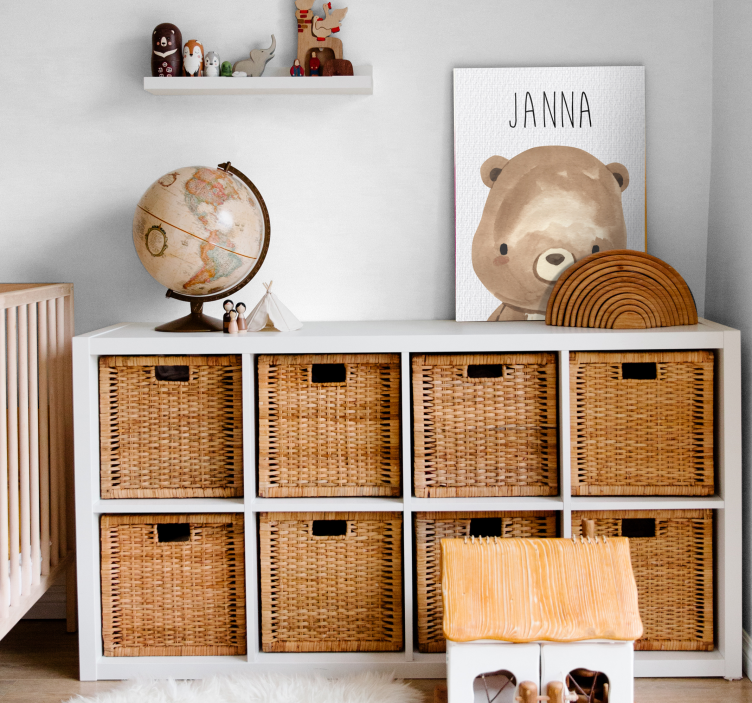 Ζωγραφική καμβά για παιδικό δωμάτιο μωρό αρκούδα με όνομα - TenStickers