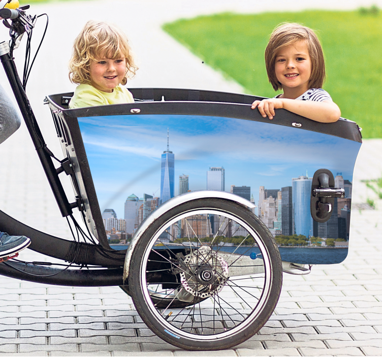 αυτοκόλλητο ποδήλατο θέα στον αστικό ορίζοντα - TenStickers