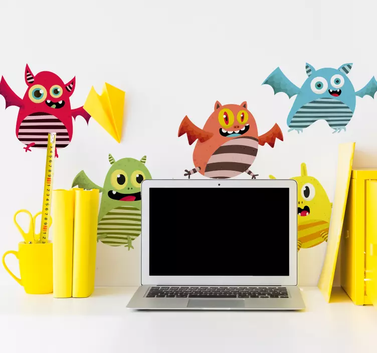 αυτοκόλλητο με ιπτάμενα τέρατα - TenStickers