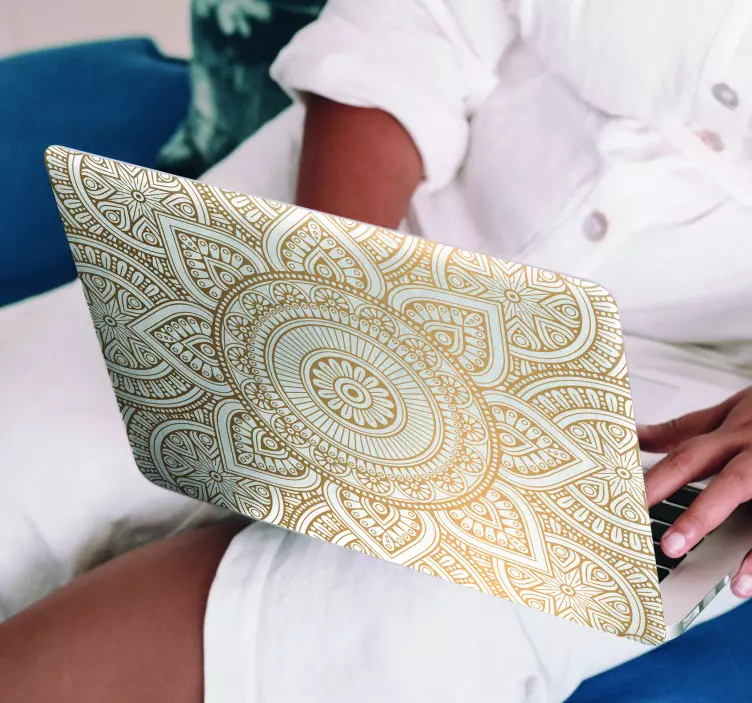 αυτοκόλλητο laptop χρυσή μάνταλα - TenStickers