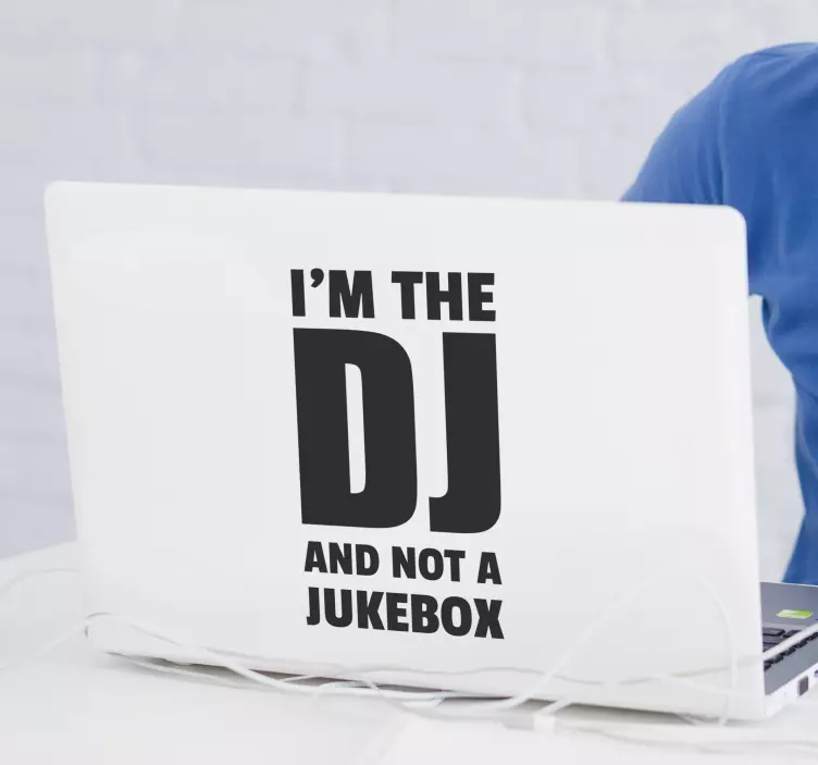 είμαι το dj και όχι ένα decal laptop jukebox - TenStickers