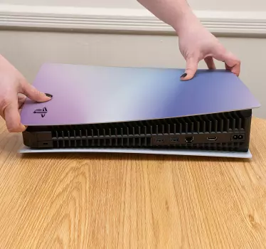 μοβ τρισδιάστατο ολογραφικό playstation 5 decal - TenStickers