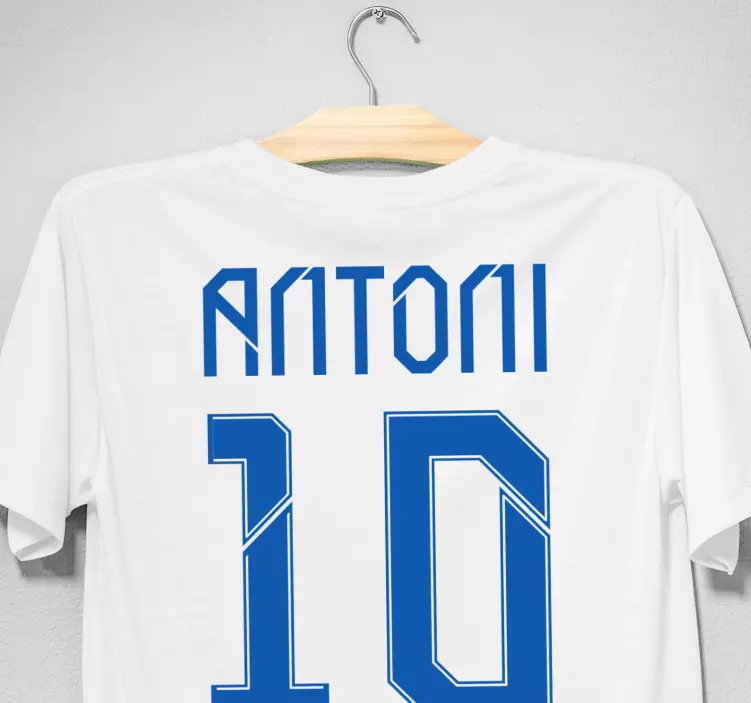 λευκά μπλουζάκια με μοτίβο ποδοσφαίρου με όνομα - TenStickers