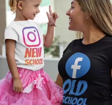 μπλουζάκι για τους γονείς instagram και facebook - TenStickers