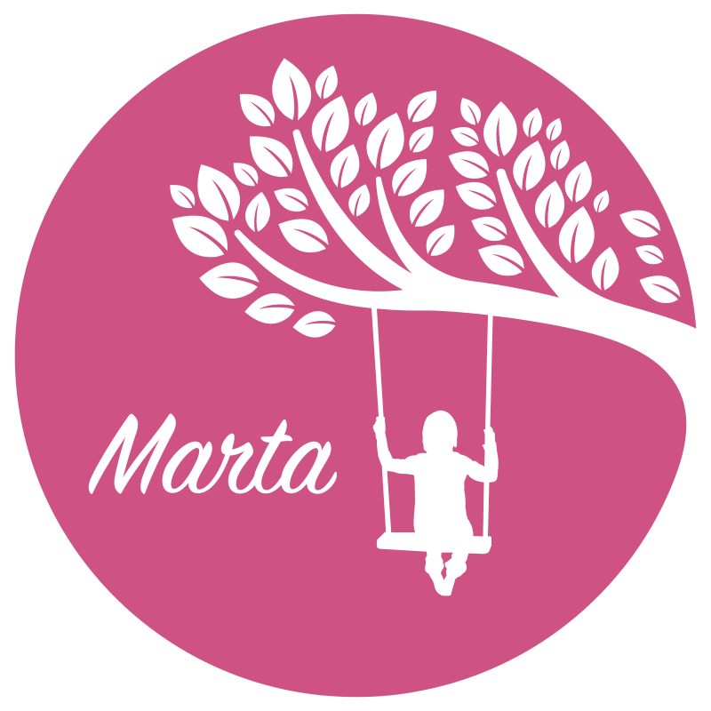 κορίτσι σε κούνια ροζ φόντο παιδική κουβέρτα βινυλίου - TenStickers